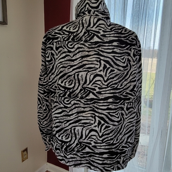 EUC threehearts Zebra Print Weather/Windproof Jacket Size Petite XL - Picture 2 of 8